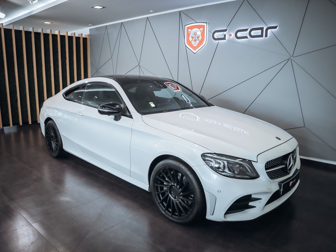 Mercedes-Benz Třídy C, C 300d coupe 4MATIC AMG - fotka 5