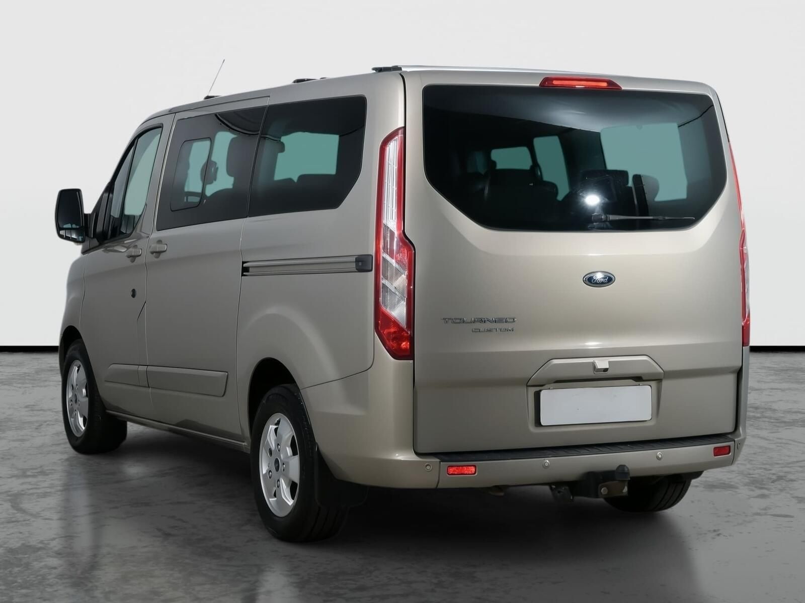 Ford Tourneo Custom, 2.0 EcoBlue, Titanium, Klima - fotka 4