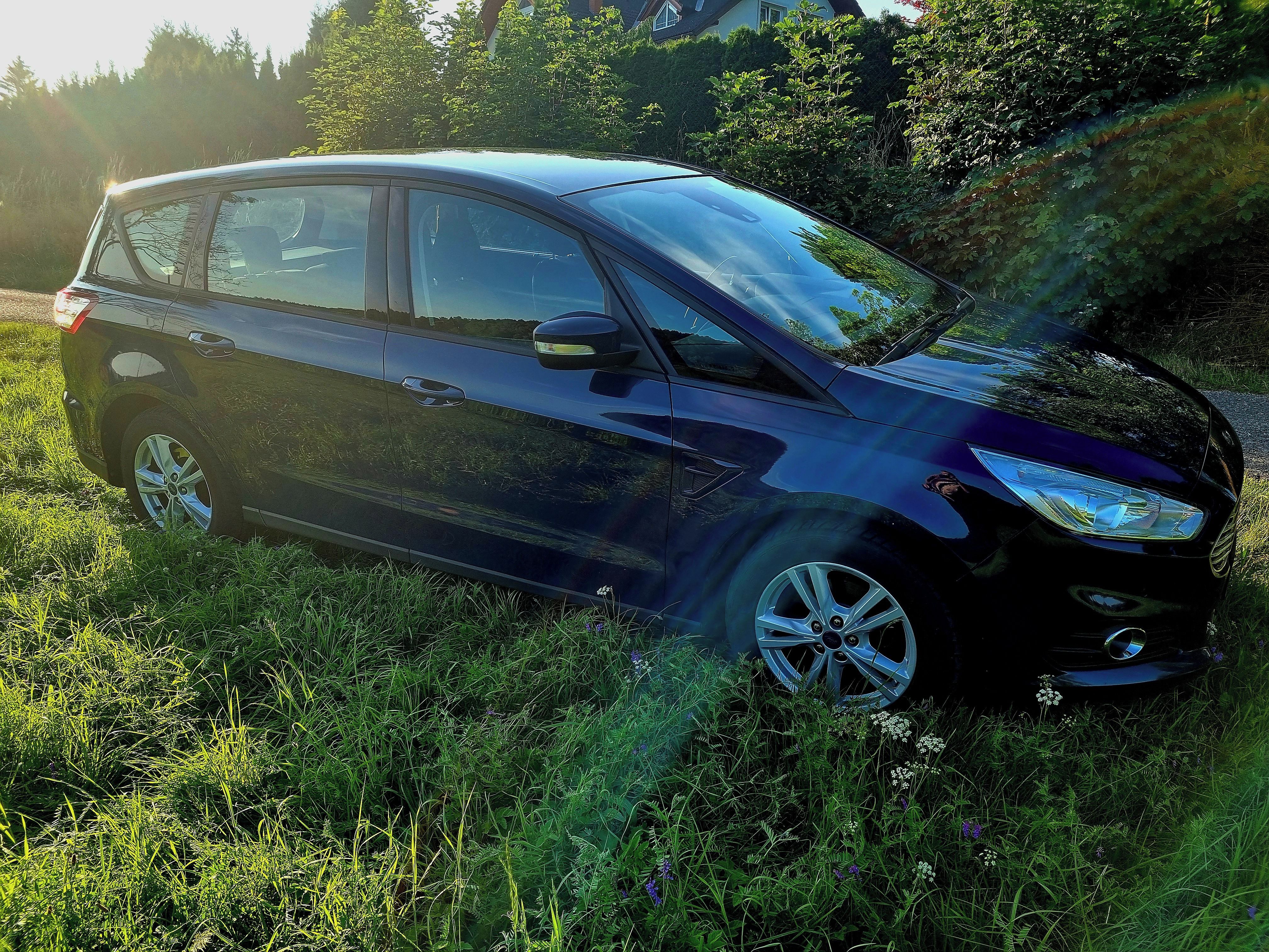 Ford S-MAX, 1.5 ecoboost 121KW-servisováno - fotka 3