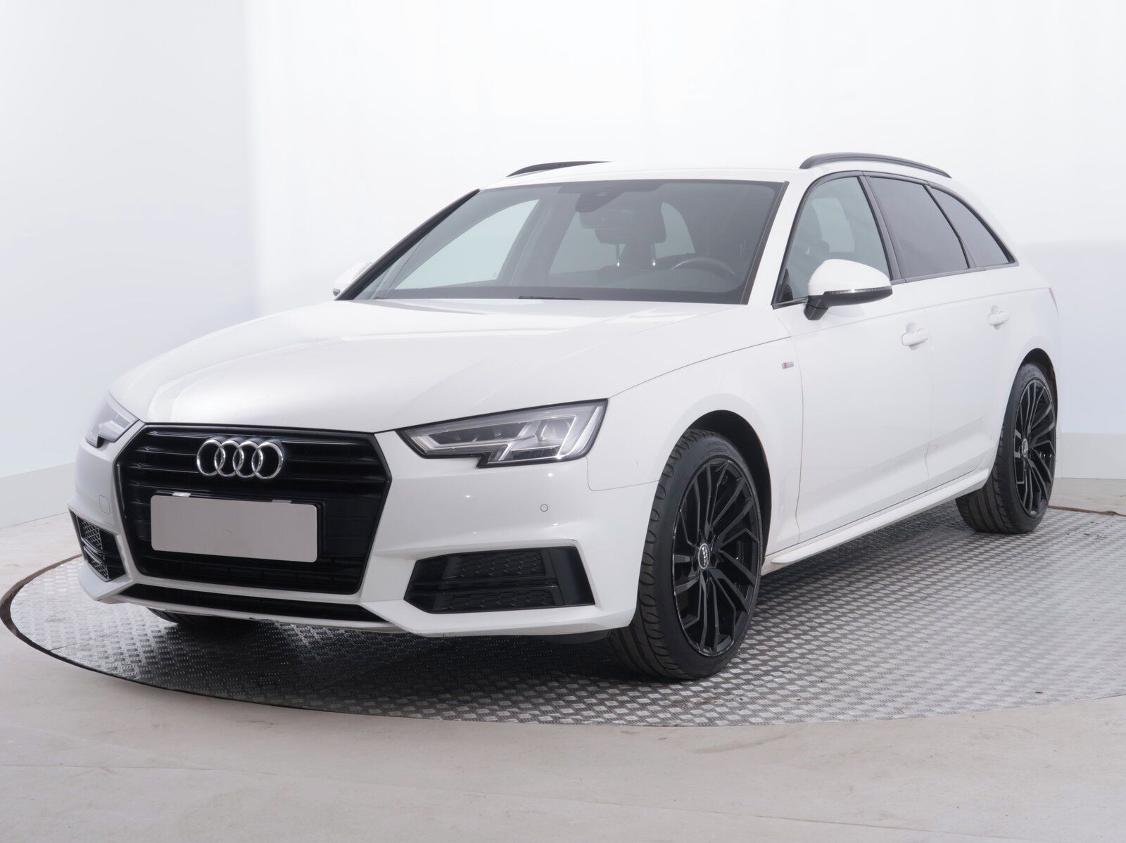 Audi A4, 40 TFSI, Automat, Navi - fotka 2