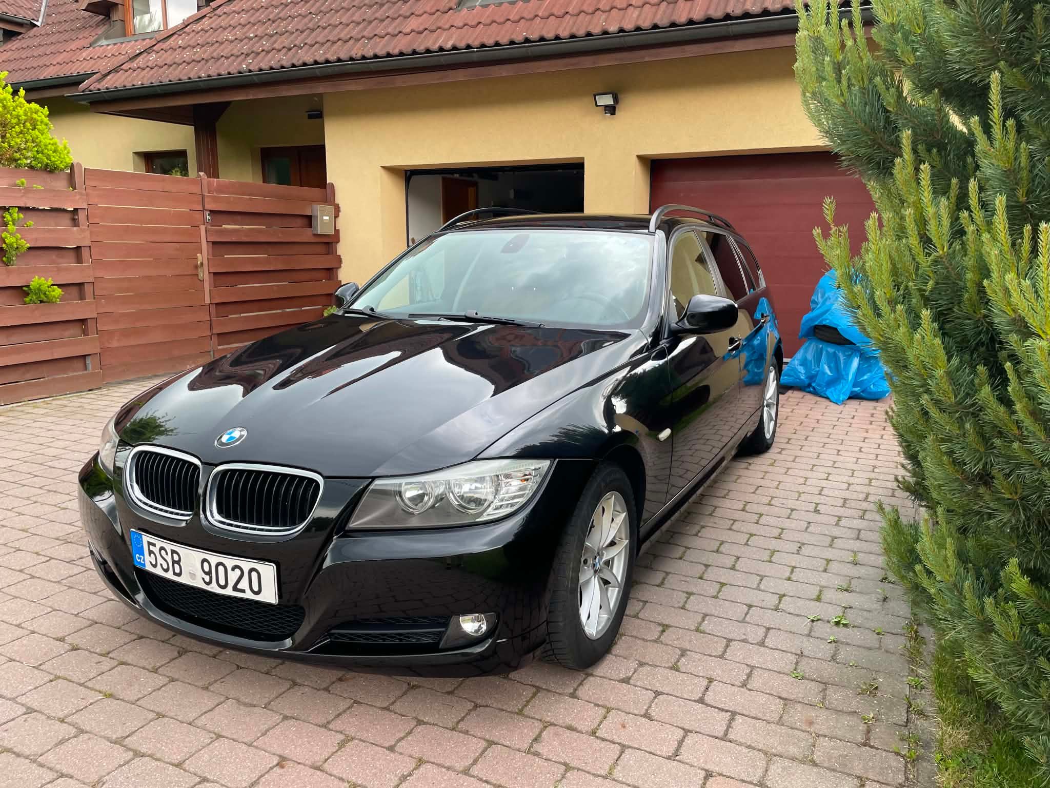 BMW Řada 3, E91,touring facelift,320i,N43 - fotka 3