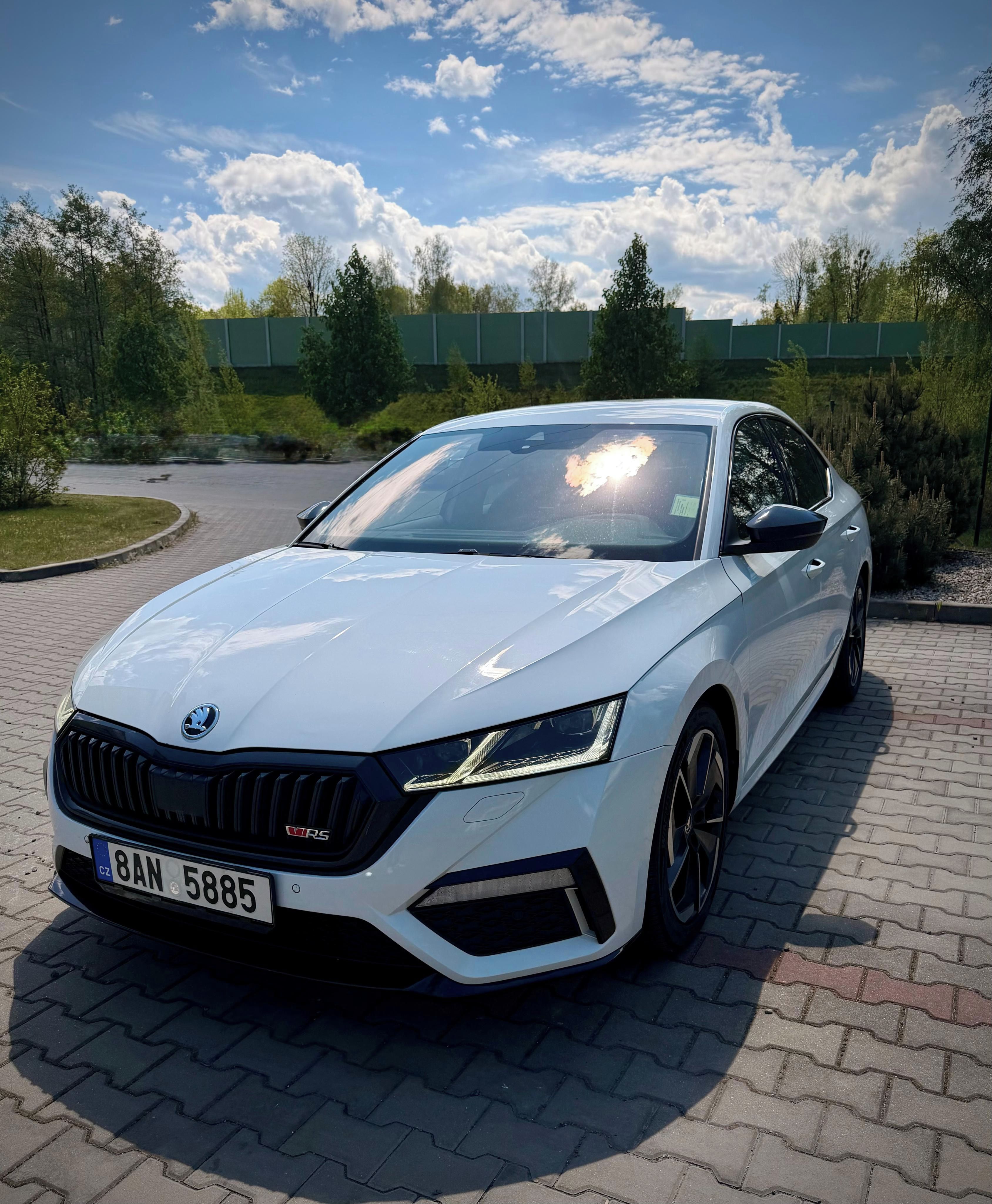 Škoda Octavia, Škoda Octavia IV RS 2.0 TSI - fotka 3