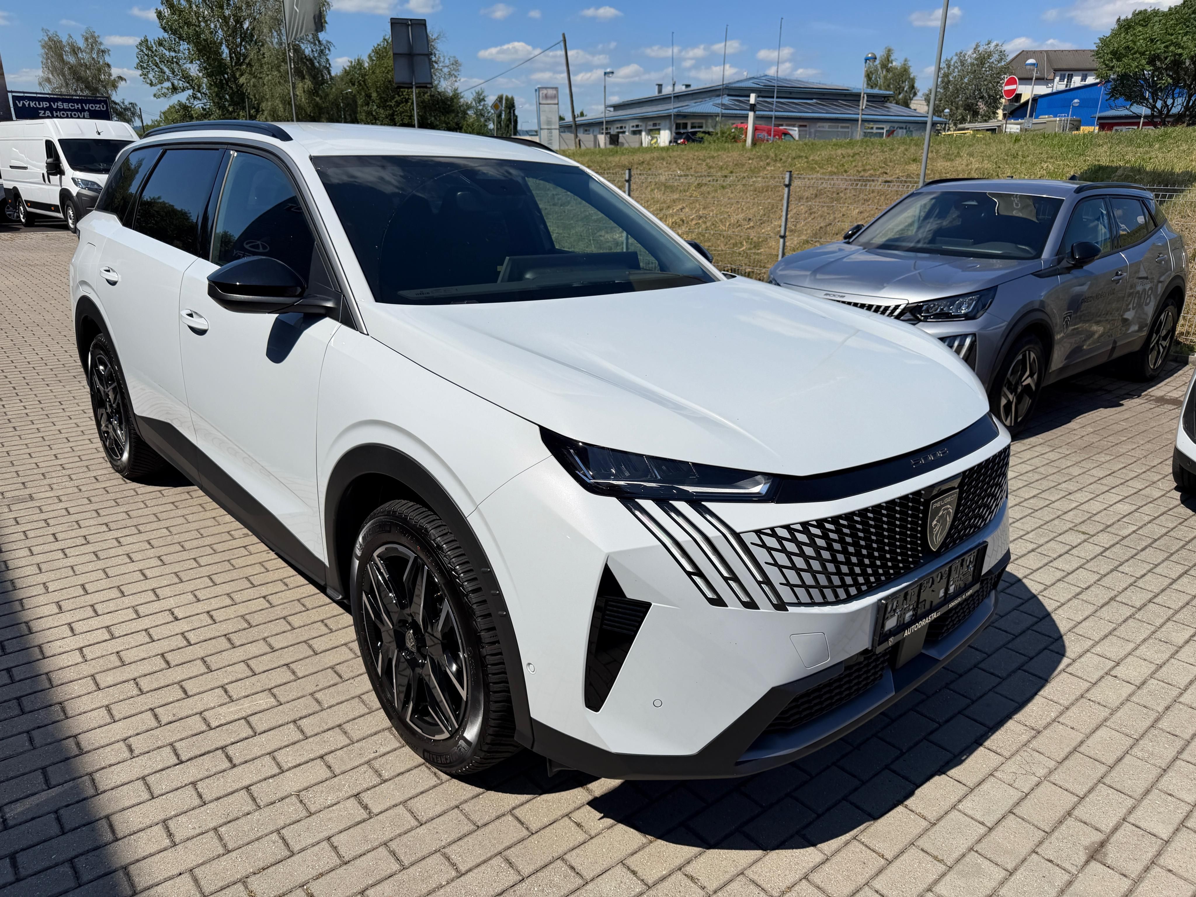 Peugeot 5008, BUSINESS Hybrid 145 e-DCS6 - fotka 3
