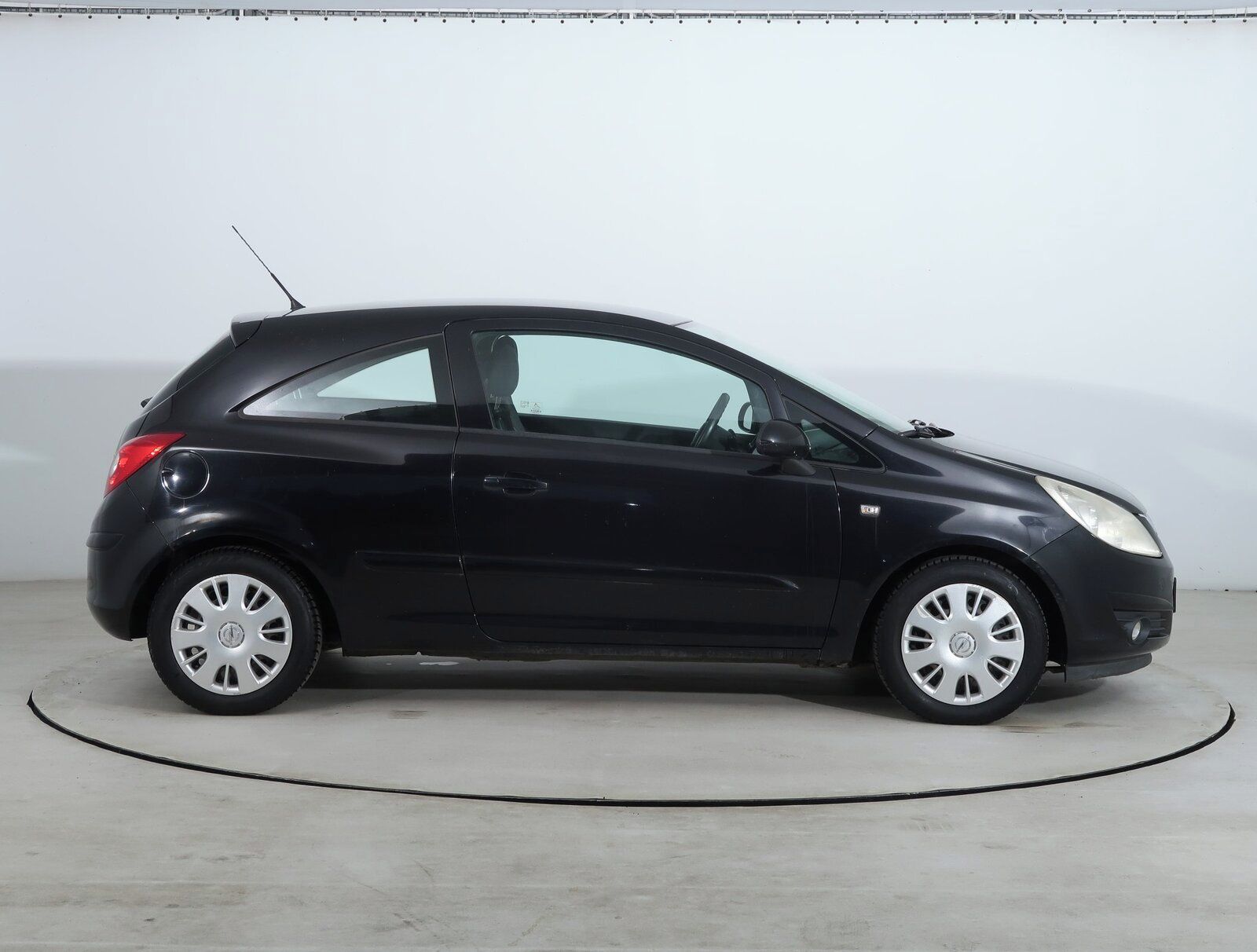 Opel Corsa, 1.4, po STK, jezdí výborně - fotka 6
