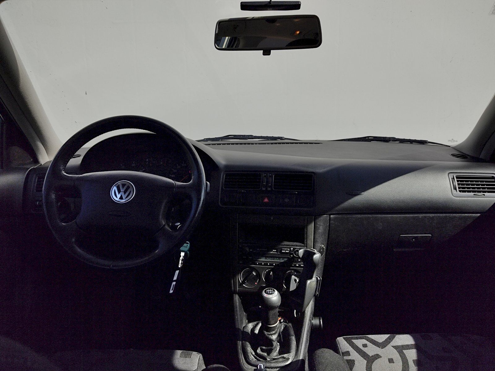 Volkswagen Bora, 1,9 Tdi 66Kw 4Motion - fotka 5