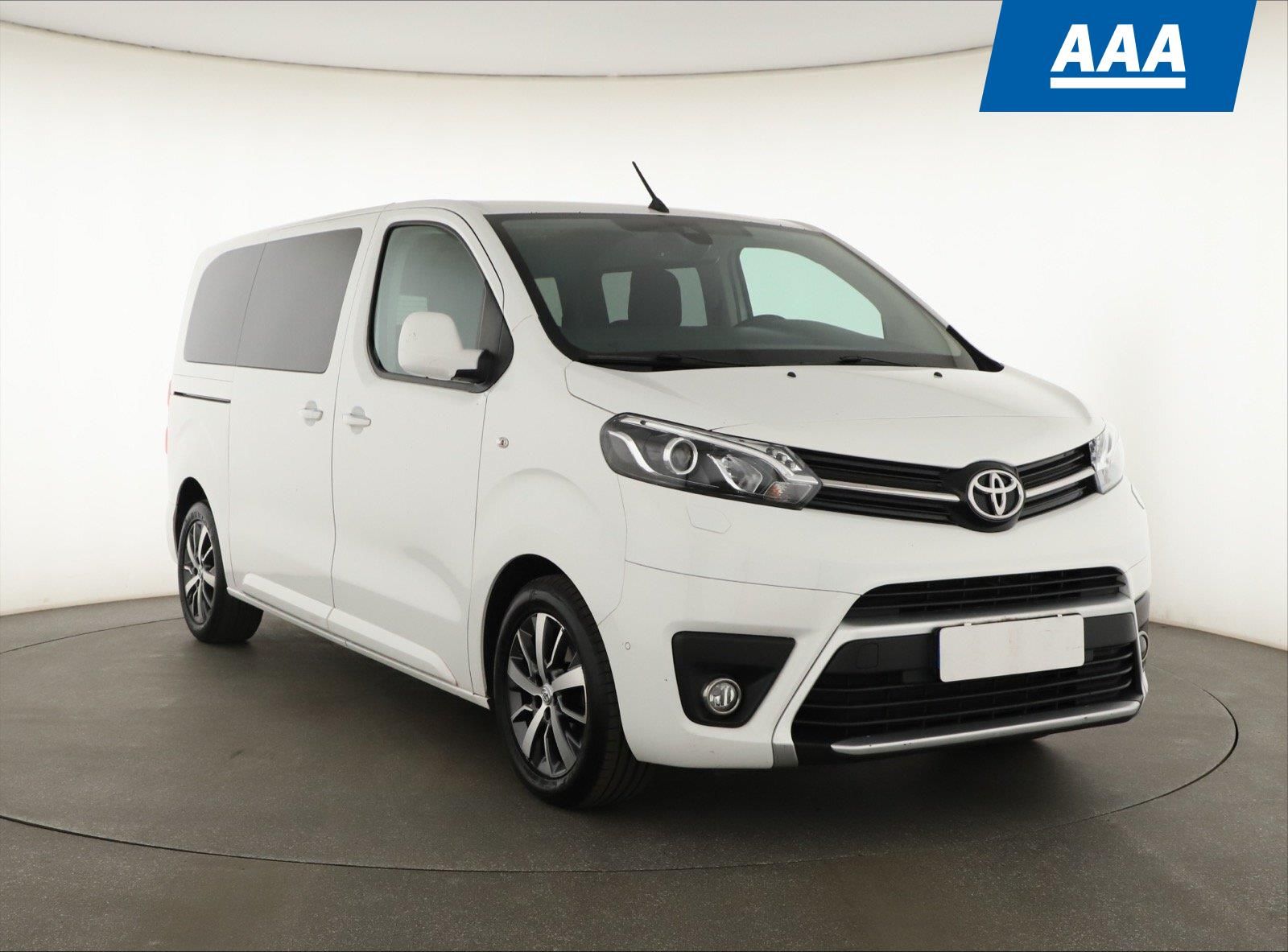 Toyota Proace Verso, 2.0 D-4D, Family, 8 míst, L1
