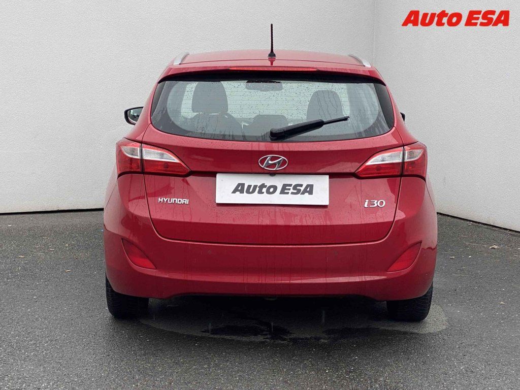 Hyundai i30, 1.6 CRDI - fotka 5
