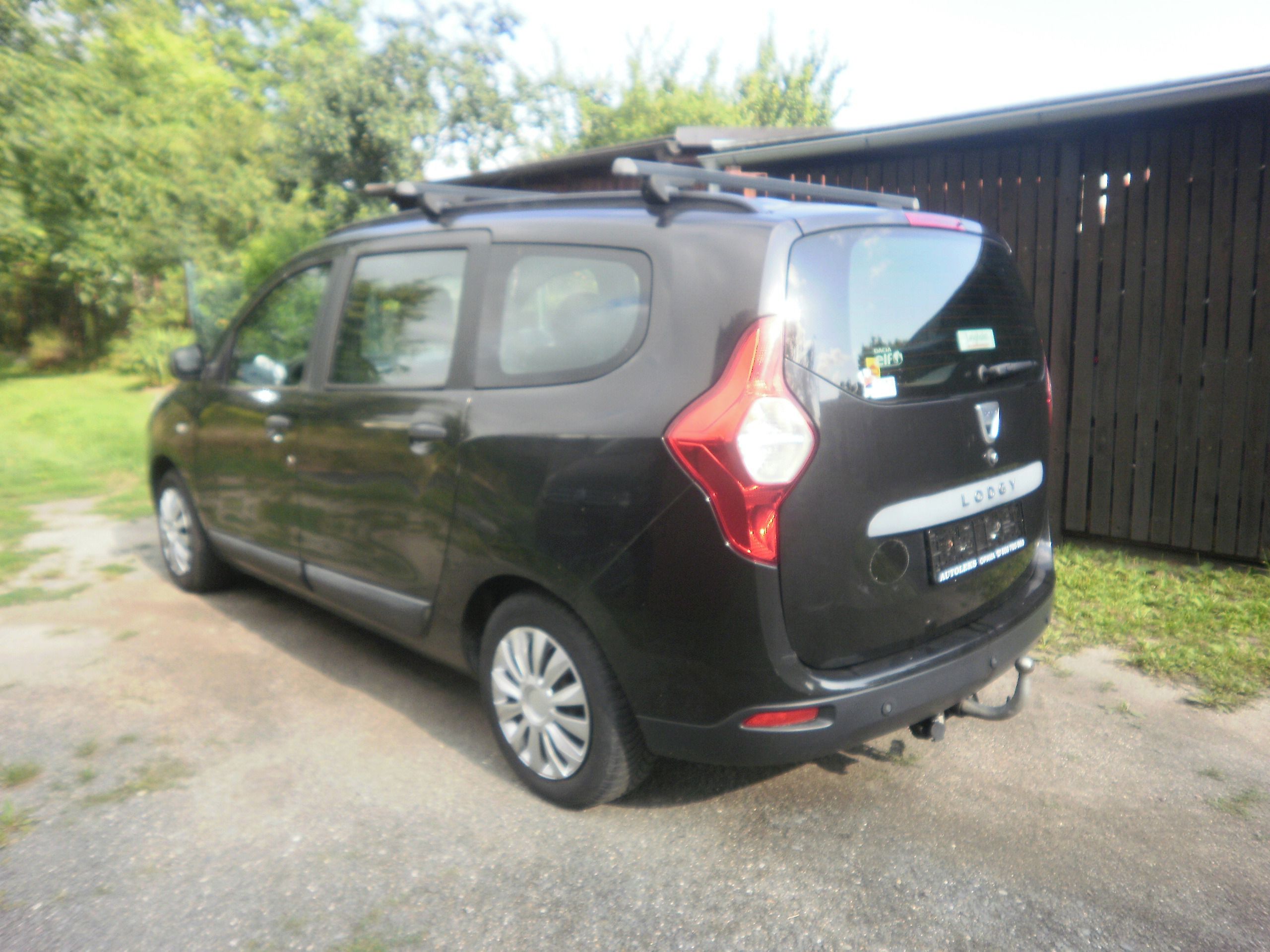 Dacia Lodgy, 1.6i 7 mist ,klima - fotka 3