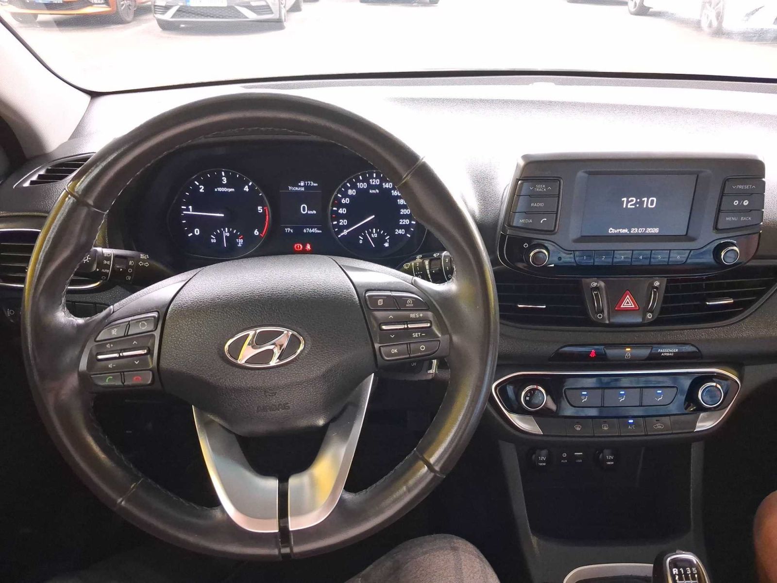 Hyundai i30, 1.6 CRDi, ČR,1.maj, Klima - fotka 3