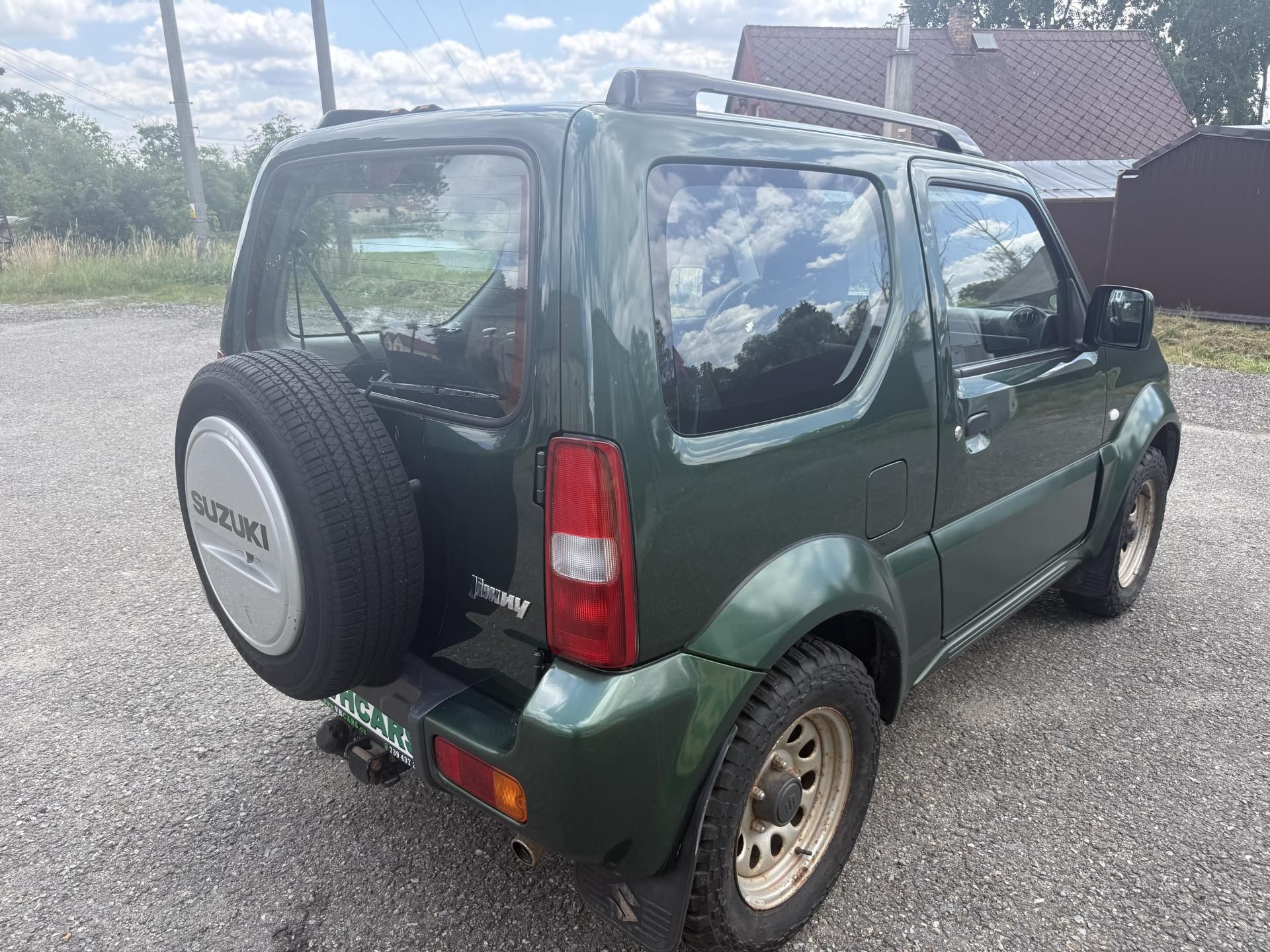 Suzuki Jimny, 1,3i 4x4 63kW Tažné - fotka 4