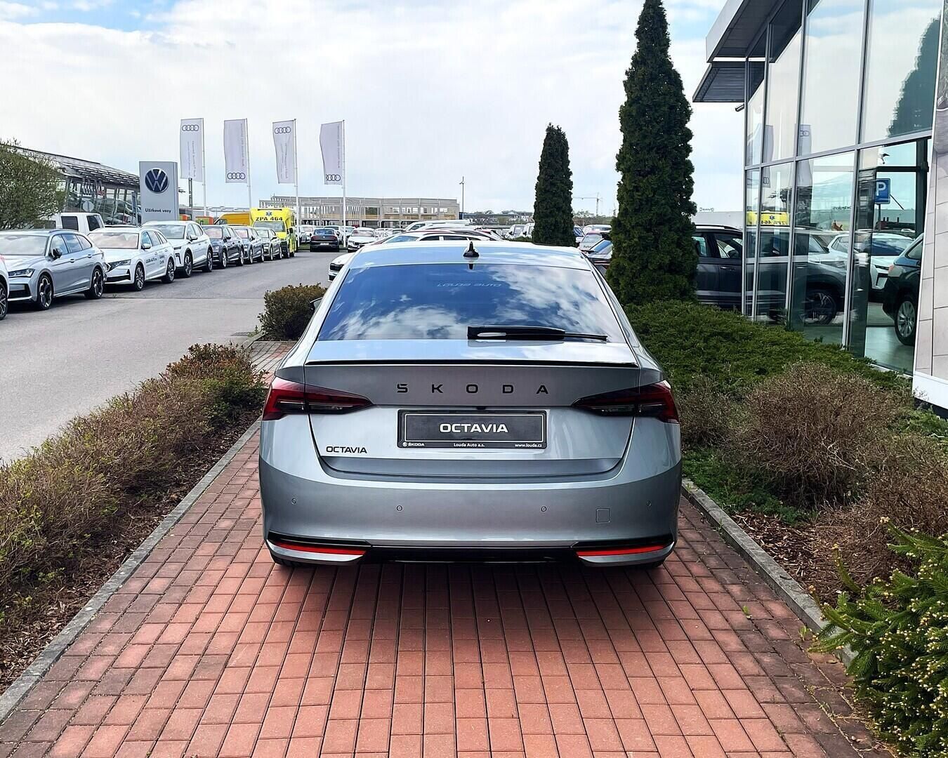 Škoda Octavia, Sportline 2,0 TDI 110 kW - fotka 4