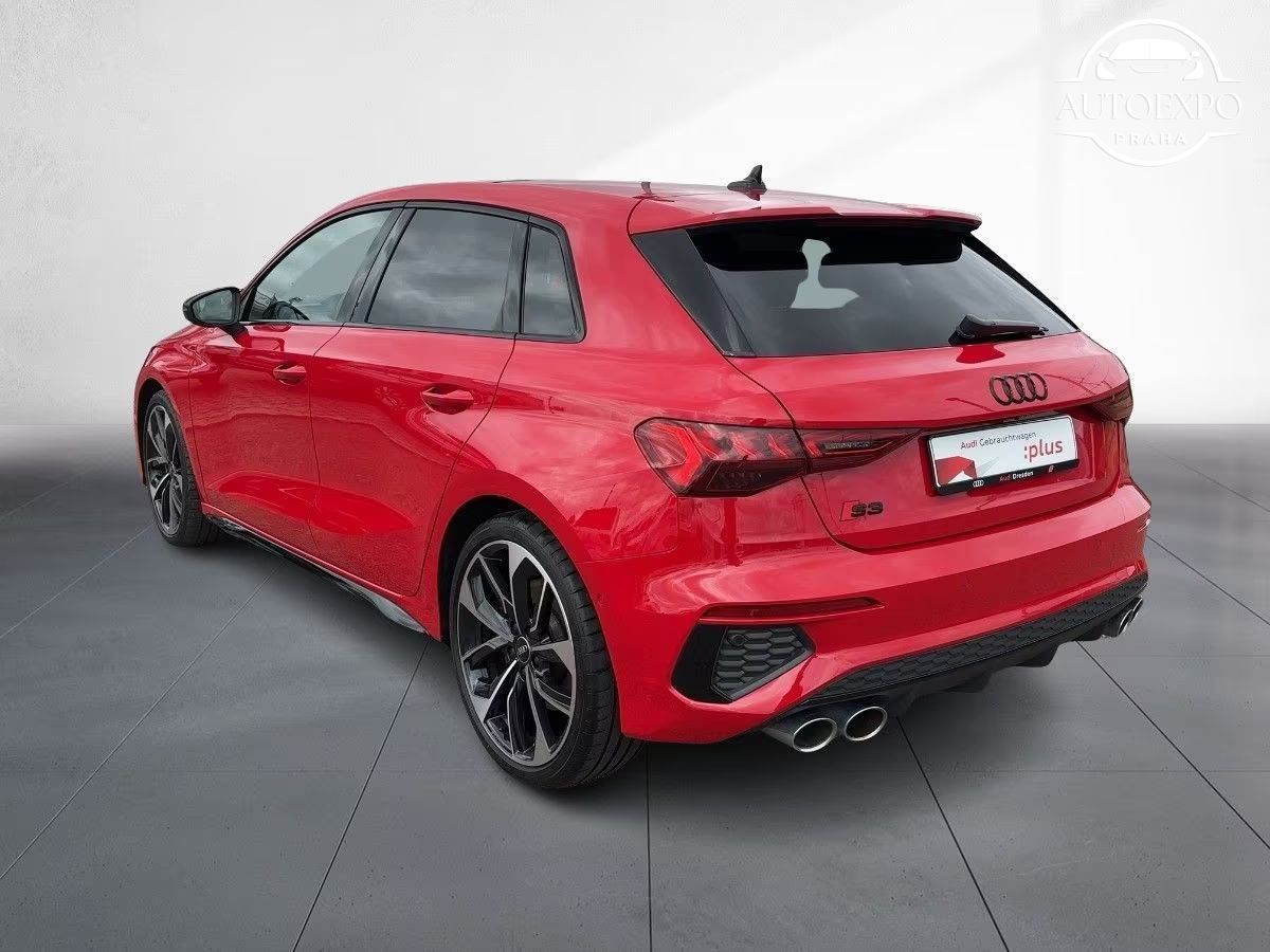 Audi S3, Sportback 2.0 TFSI - fotka 3