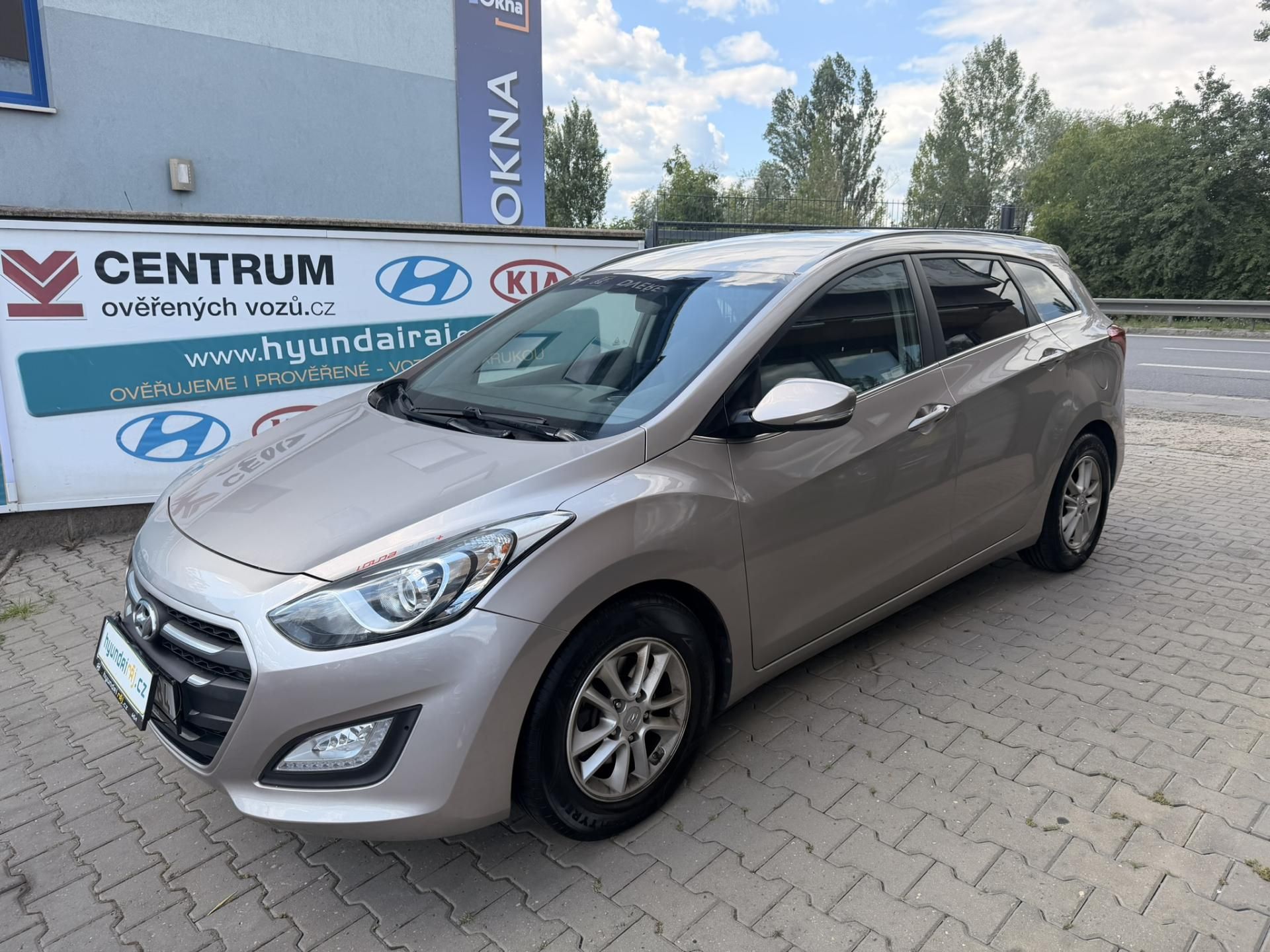 Hyundai i30, 1.6-NÍZKÁ SPOTŘEBA-AUT-SENZORY