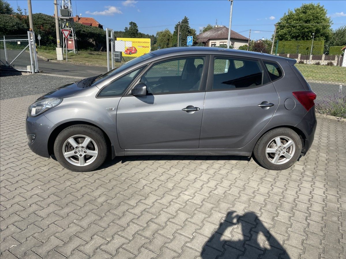 Hyundai ix20, 1,4 CVVT ČR KLIMA OK STK 5/202 - fotka 5
