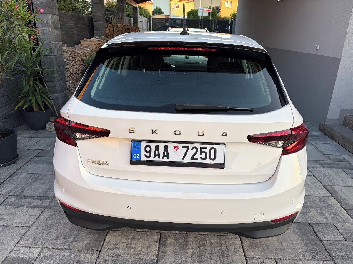 Škoda Fabia, 1 MAJITEL  SERVISNI KNIHA - fotka 4
