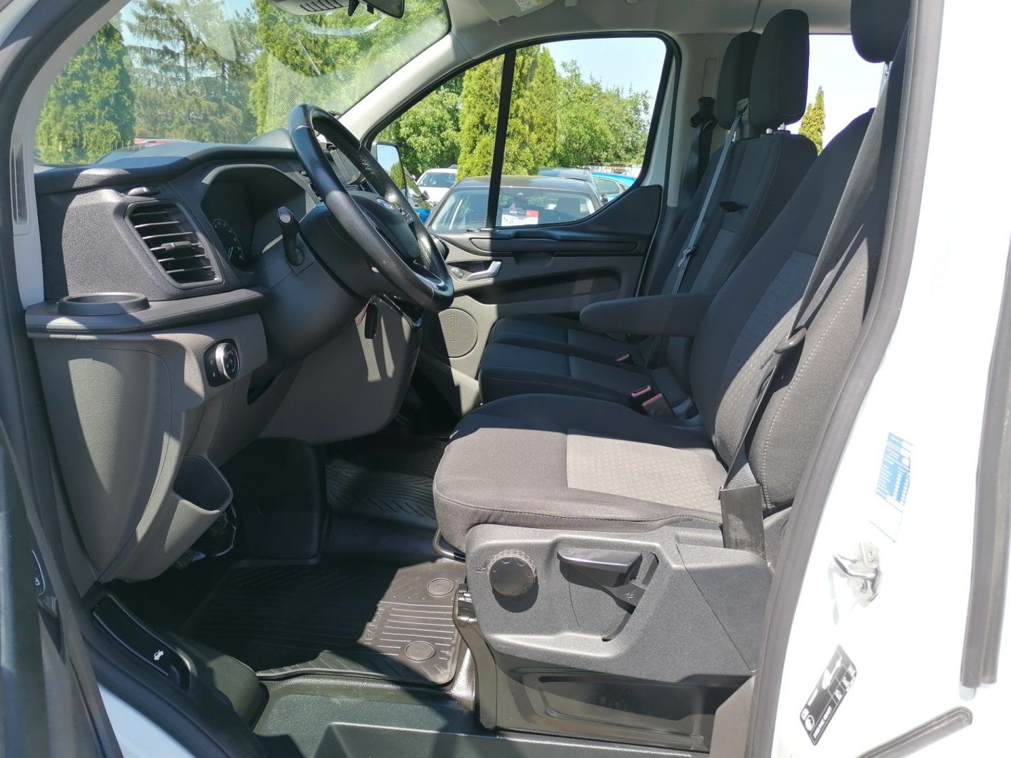 Ford Transit Custom, 2.0 EcoBlue  mHEV ČR 1.majitel - fotka 6