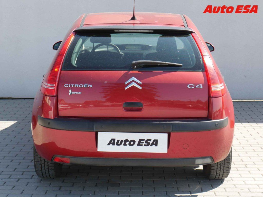 Citroën C4, 1.4i,ČR - fotka 5