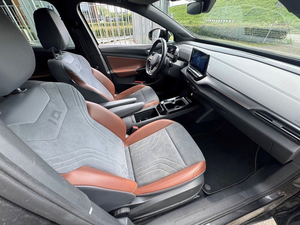 Volkswagen ID.4, 150kw, SOH 90%, 2021, Tažné z. - fotka 6