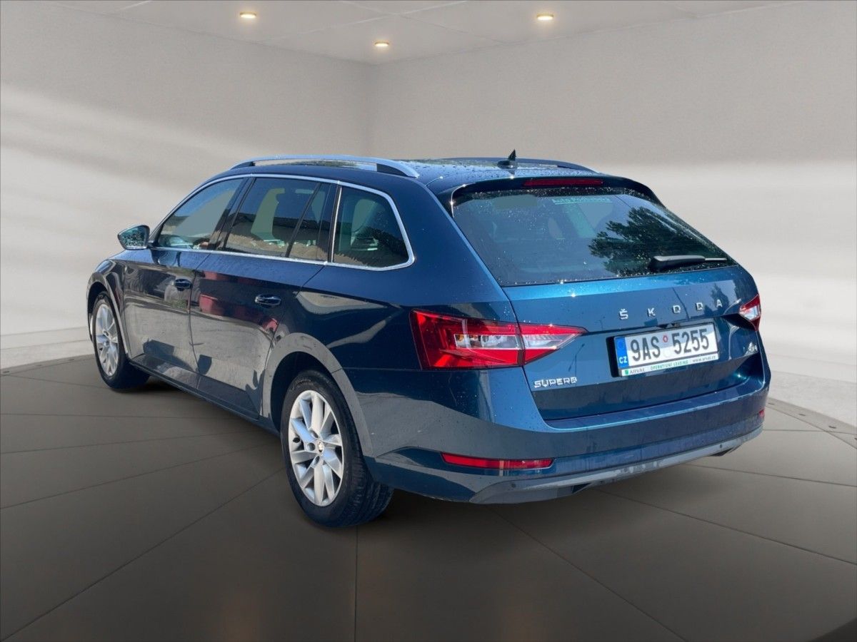 Škoda Superb, 2,0 TDI 147 4x4 Style Aut - fotka 4