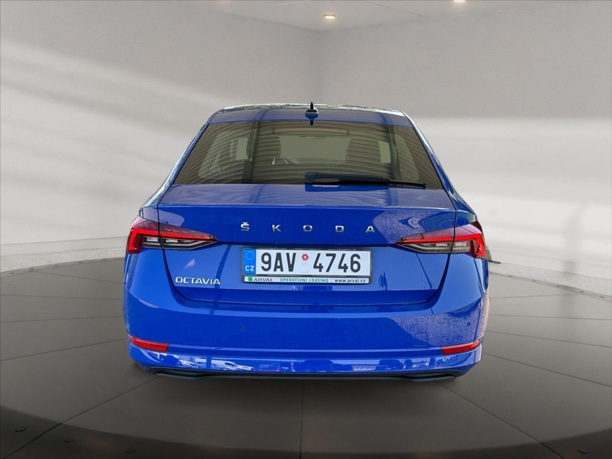 Škoda Octavia, 2,0 TDI 85 Style 5d - fotka 5