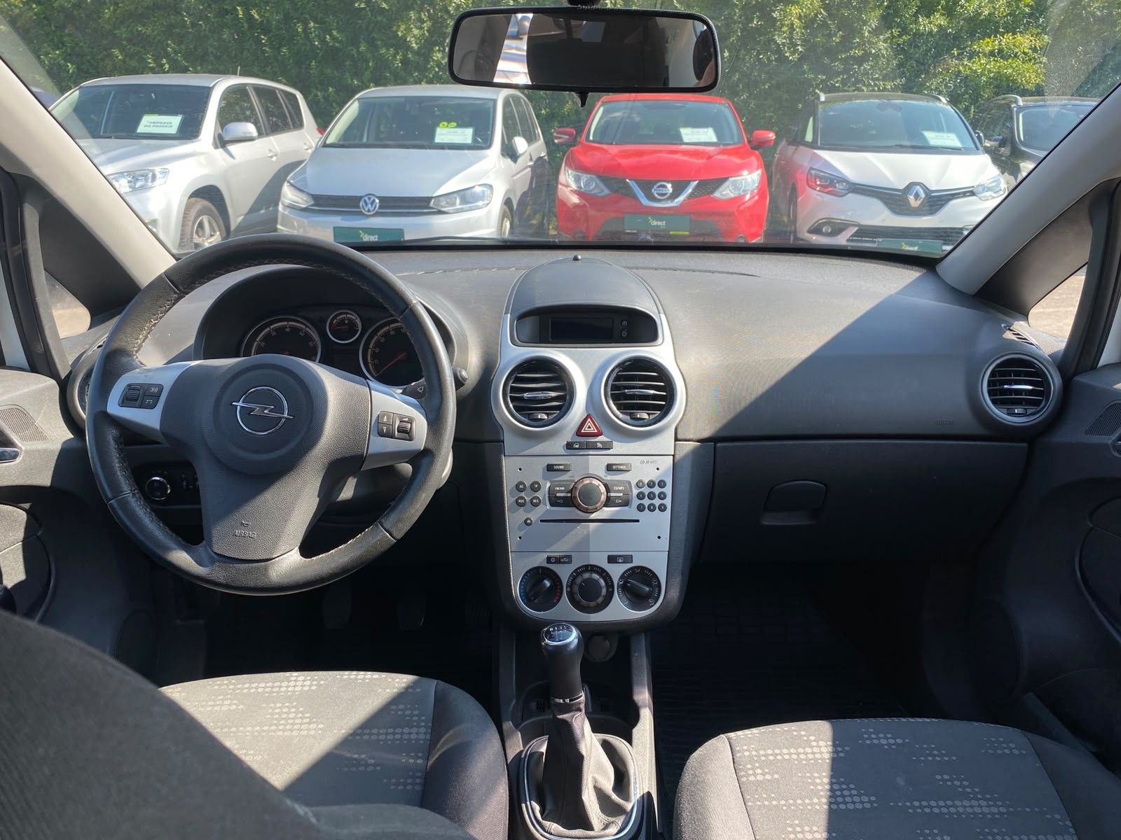Opel Corsa, 1.2i 63 kW - fotka 5