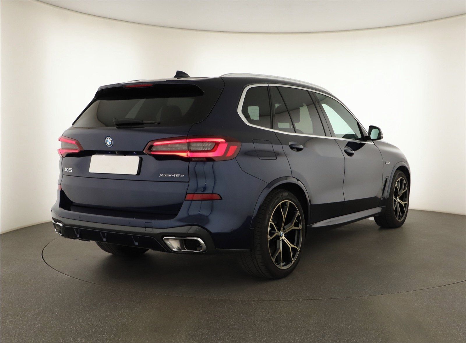 BMW X5, xDrive45e iPerf. - fotka 5