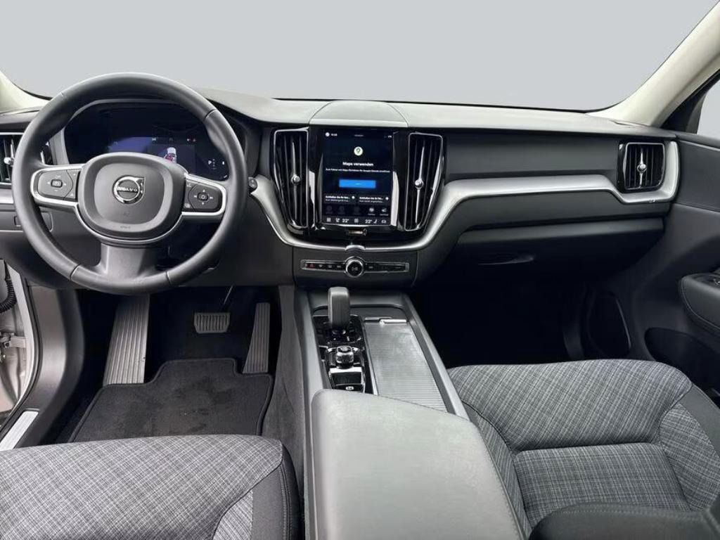 Volvo XC60, B4 2.0 Core*Kamera*Navi*Led* - fotka 6