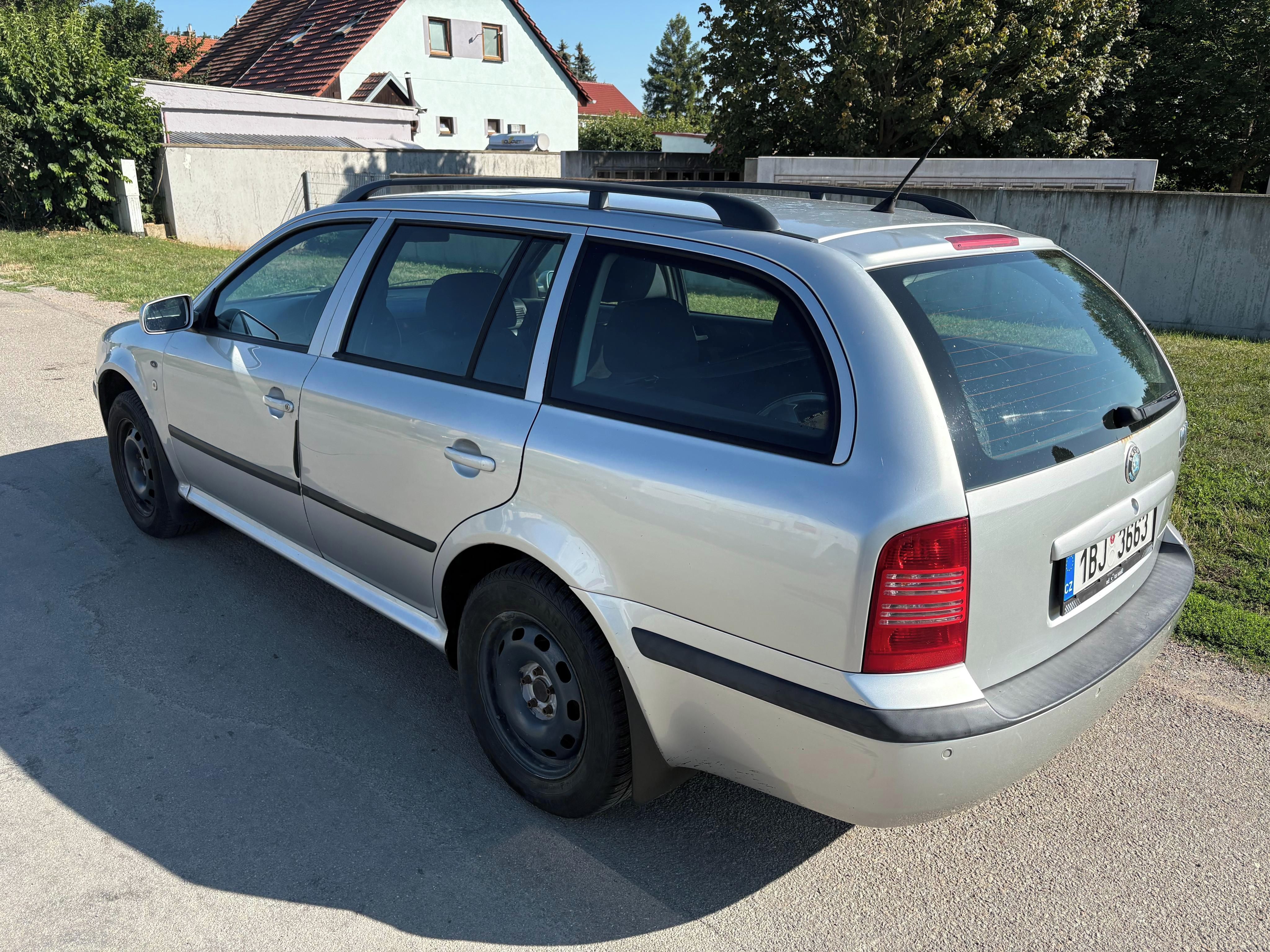 Škoda Octavia, 1.9TDi  81kW Climatronic - fotka 4