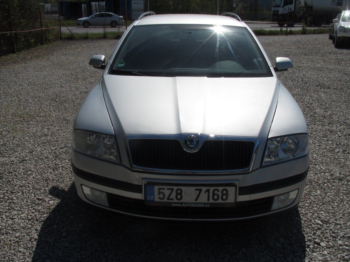 Škoda Octavia, 1. 9 TDI - fotka 2