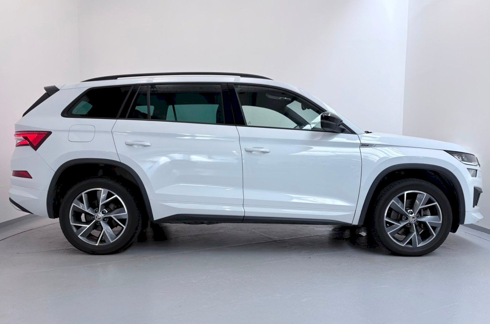 Škoda Kodiaq, SPORTLINE 2.0TDI/147kW 4x4 7DS - fotka 6