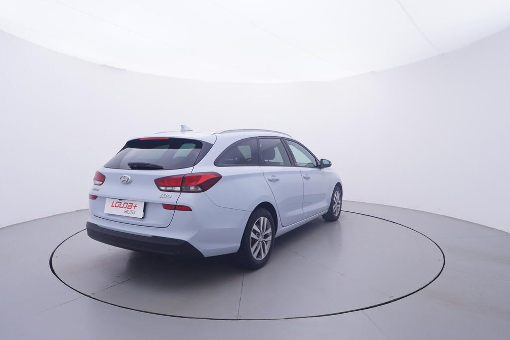 Hyundai i30, 1.0 16V 88 kW - fotka 5