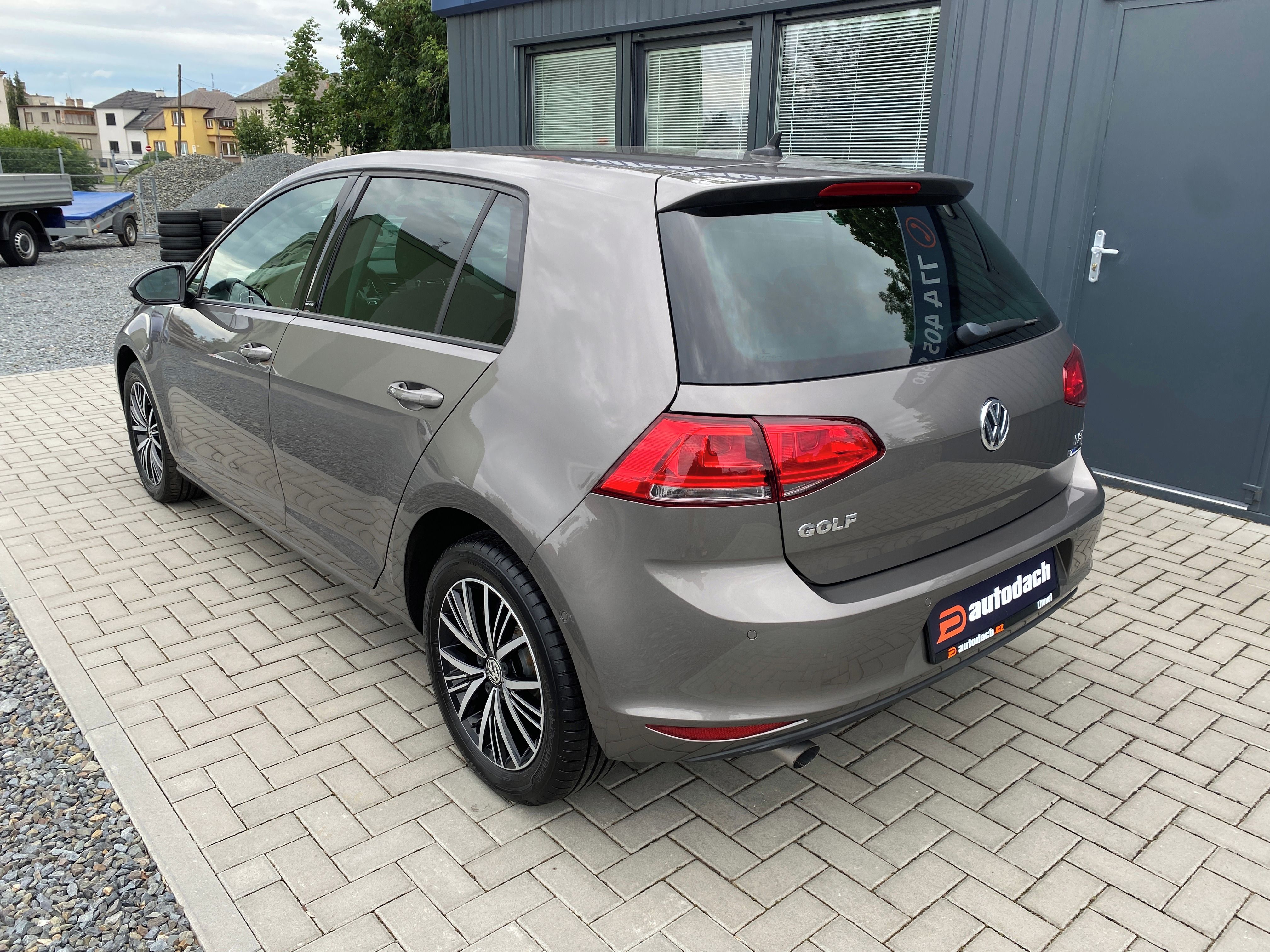 Volkswagen Golf, 1.2 TSI 81kW -ALLSTAR-PDC-ALU - fotka 3