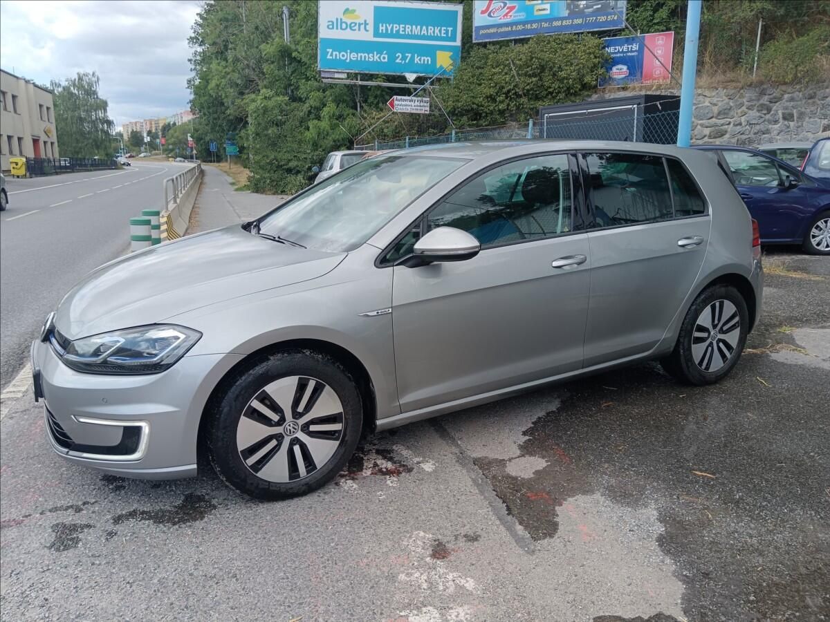 Volkswagen e-Golf, 0,0 VII  electric drive - fotka 5