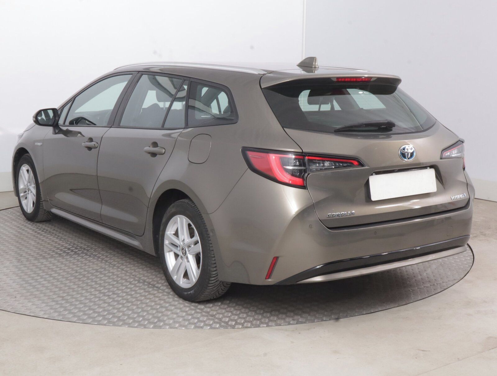 Toyota Corolla, 1.8 Hybrid, Automat, ČR,1.maj - fotka 4