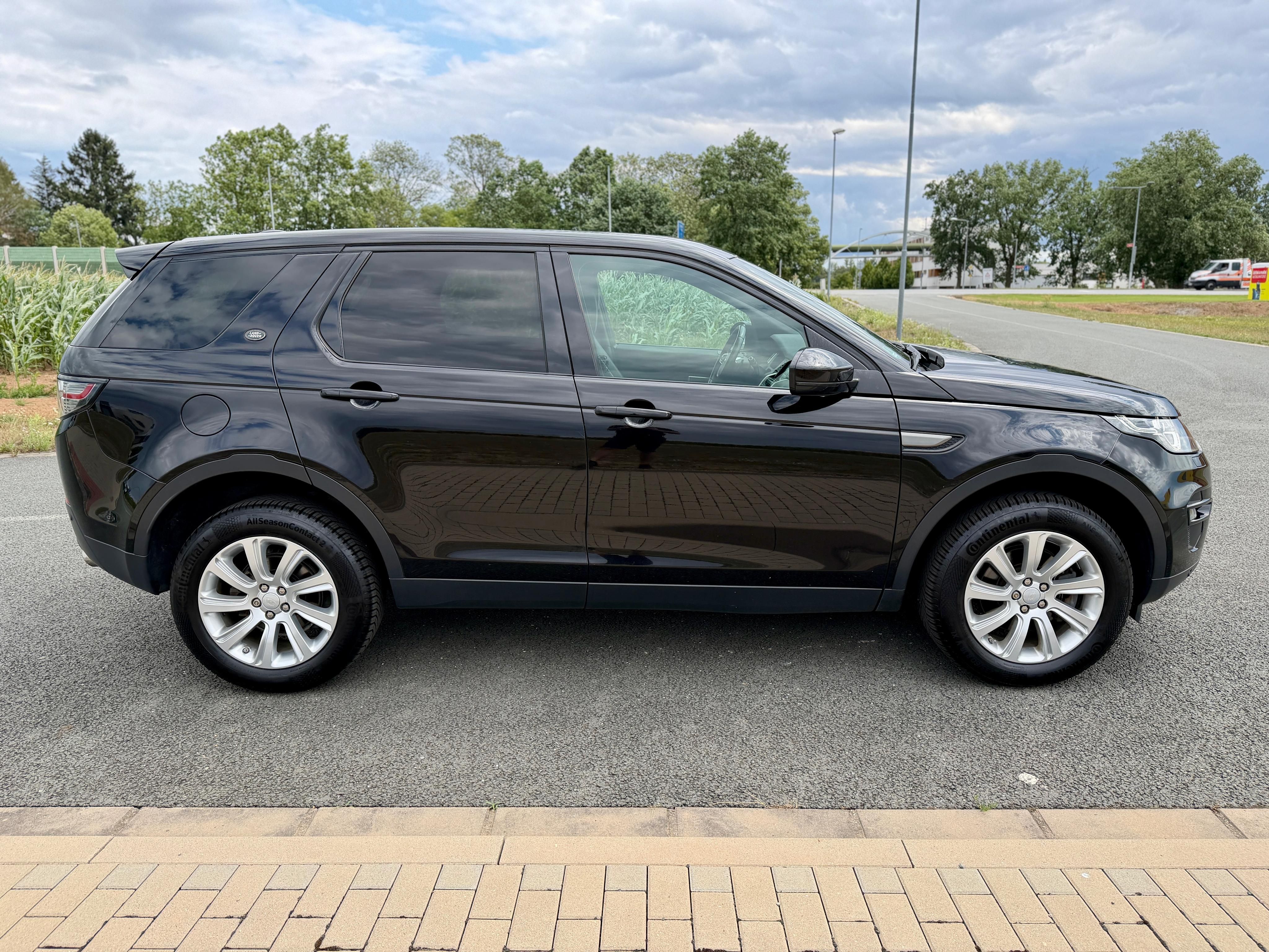 Land Rover Discovery Sport, 2.2 TD4 4X4 XENON KŮŽE TAŽNÉ - fotka 6
