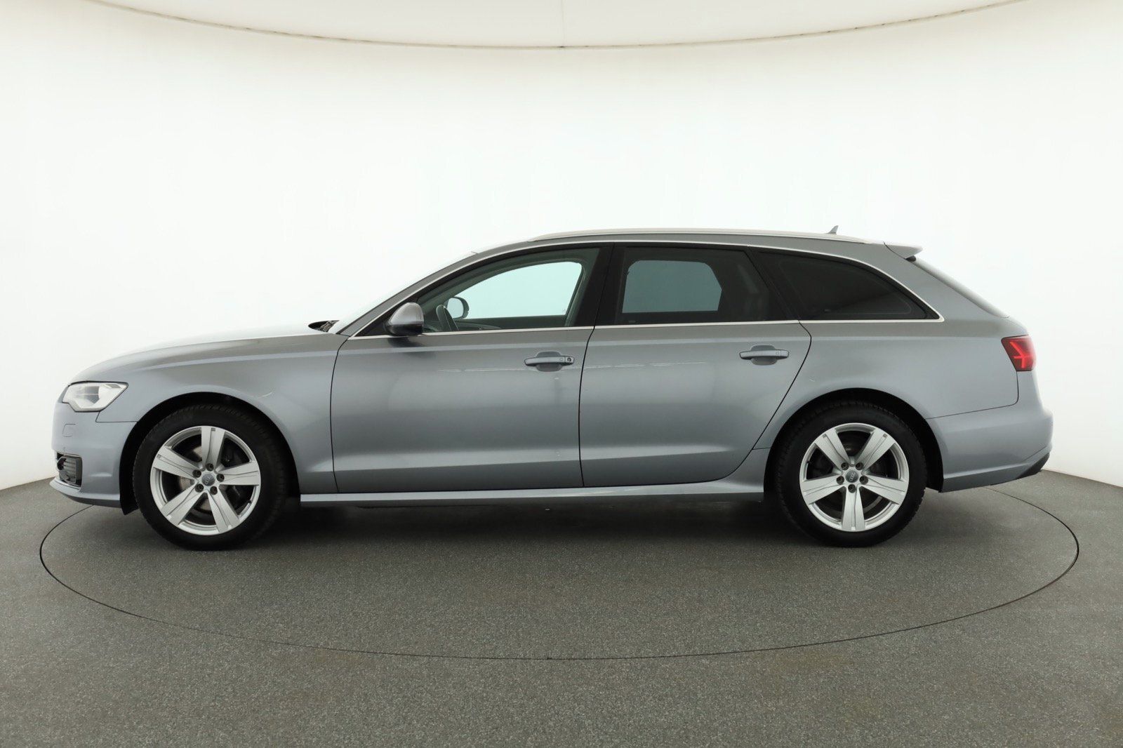 Audi A6, 2.0 TDI, Kůže, Navi - fotka 3