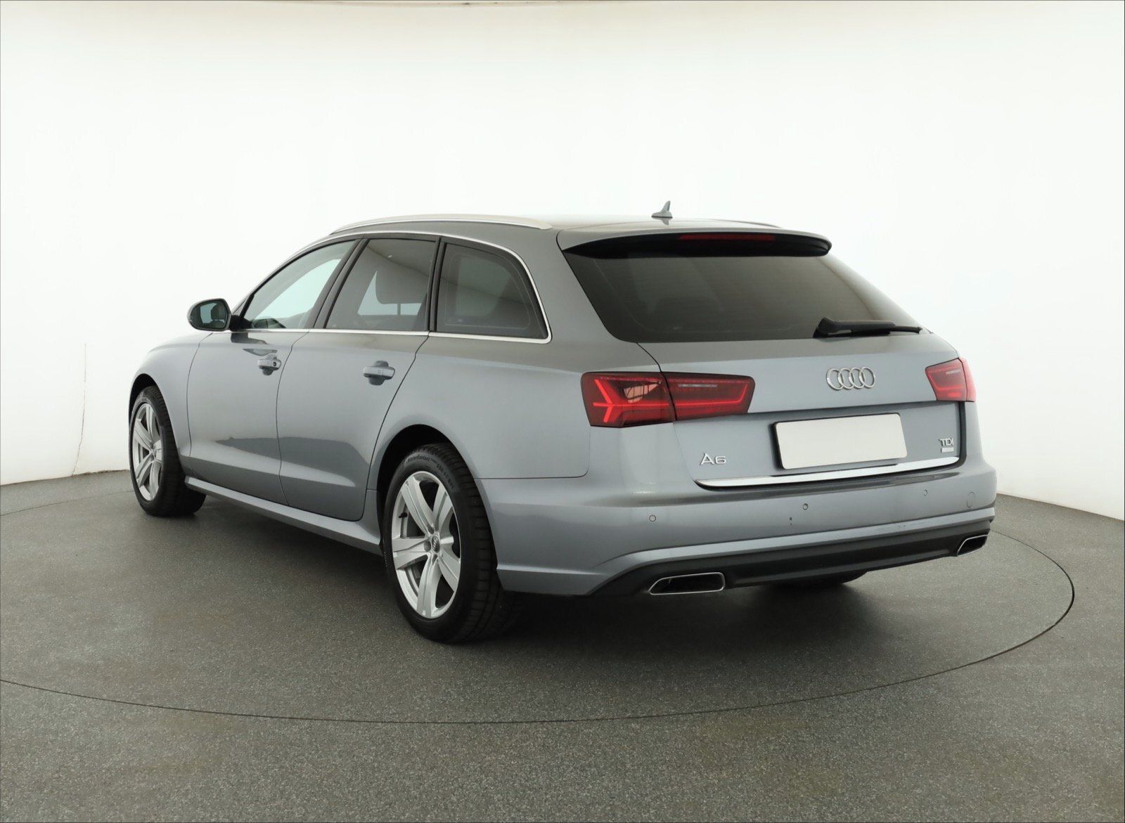 Audi A6, 2.0 TDI, Kůže, Navi - fotka 4
