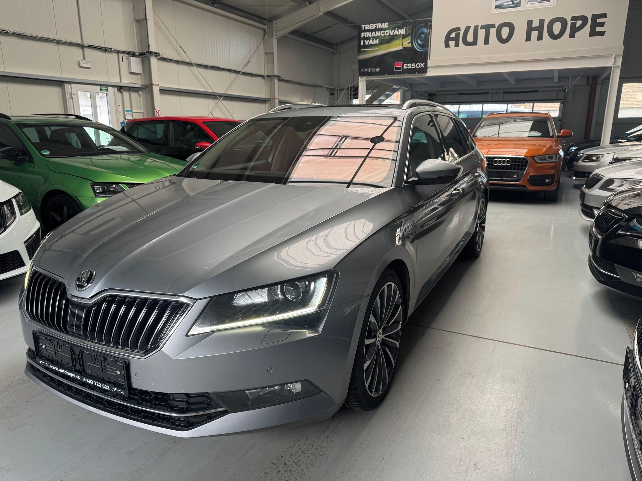 Škoda Superb, combi 2.0 TDI DSG 4x4 L&K - fotka 3