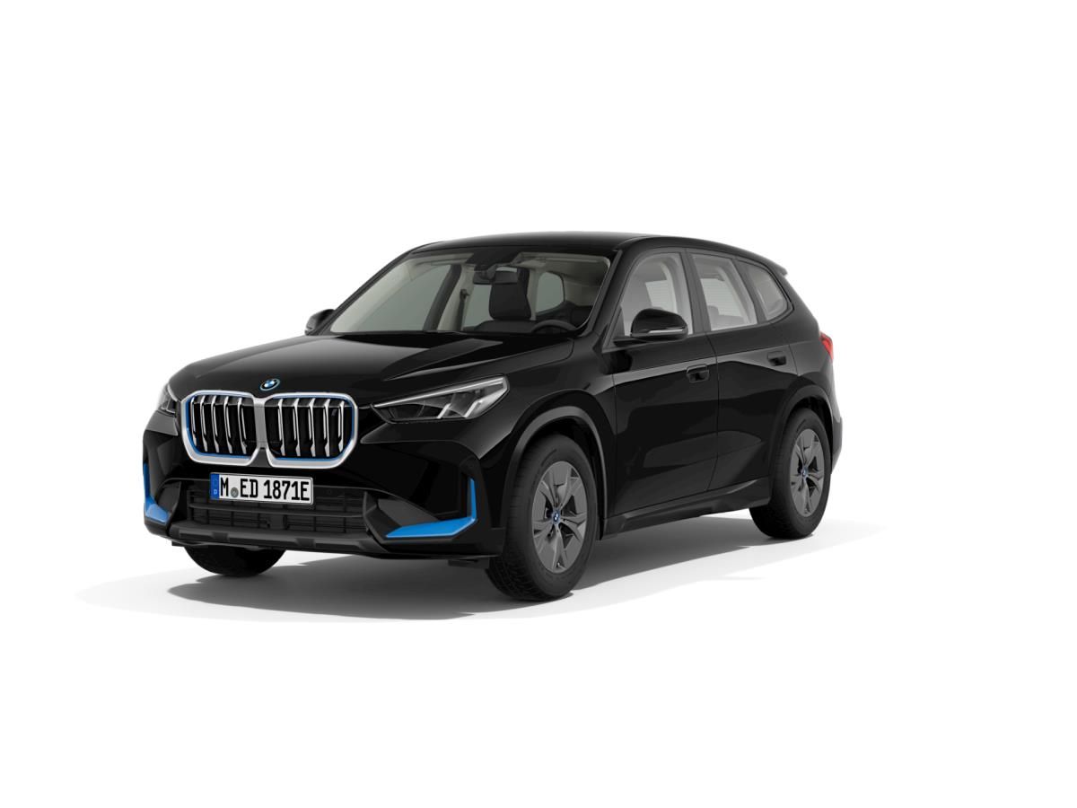 BMW iX1, xDrive30 - fotka 2