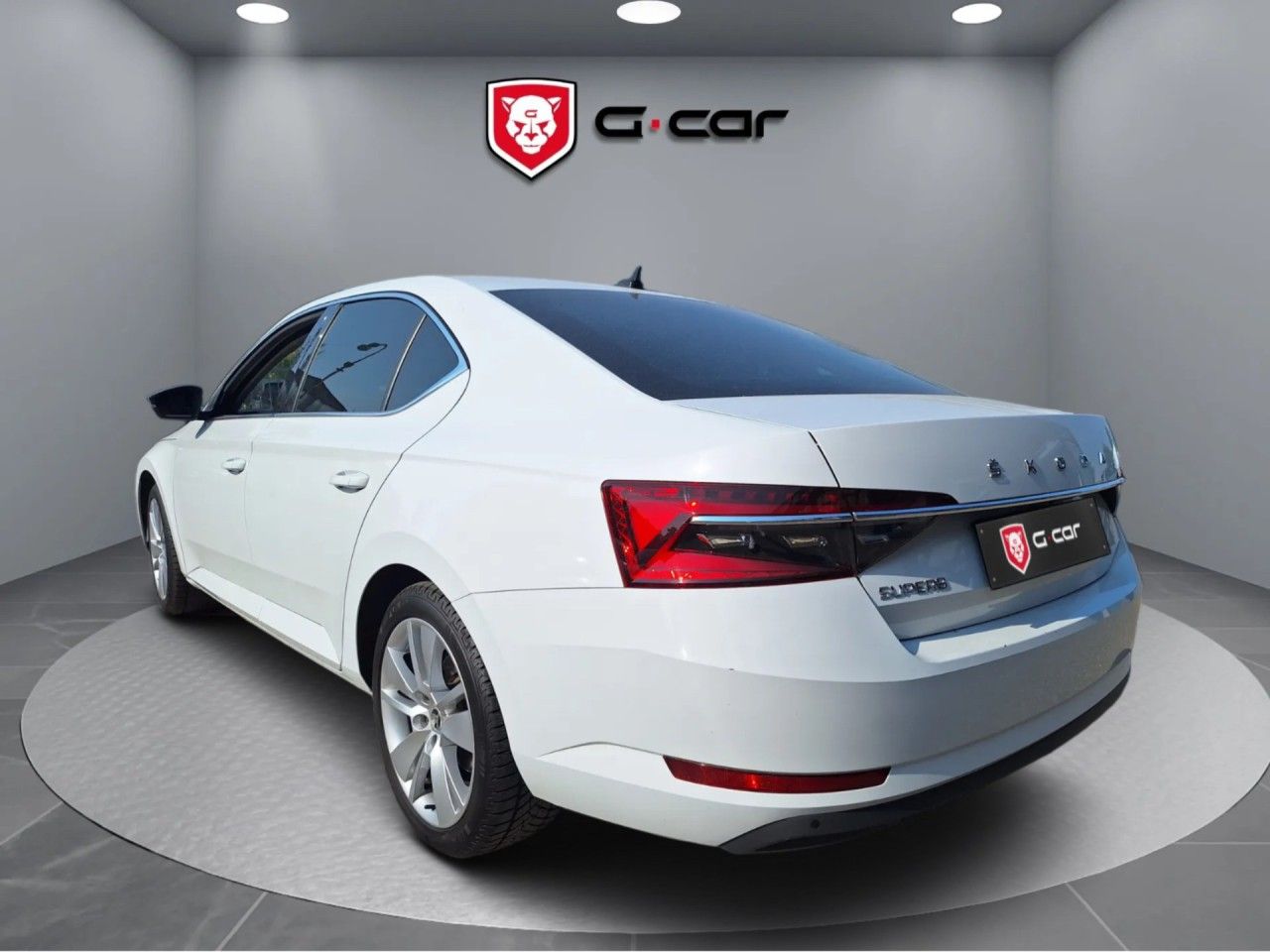 Škoda Superb, 2.0TDI 110kW Style - fotka 2