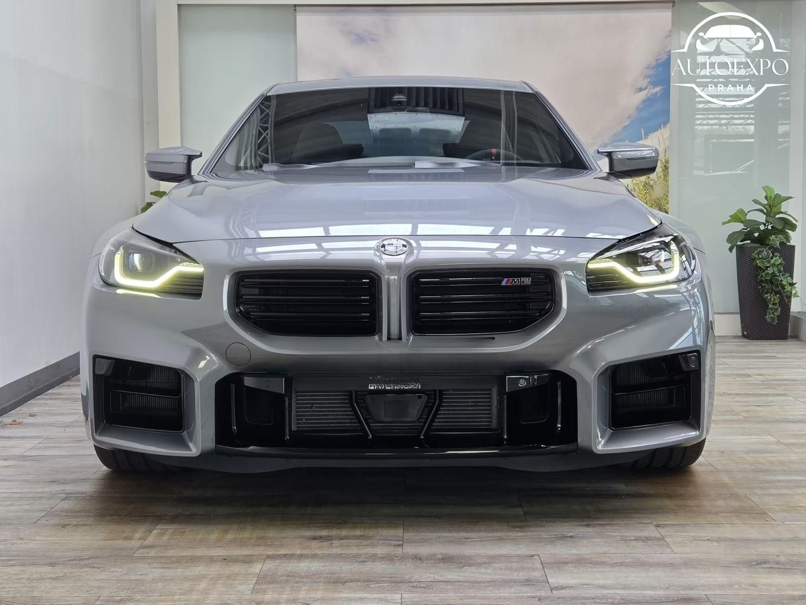 BMW M2, Alcantara - fotka 2