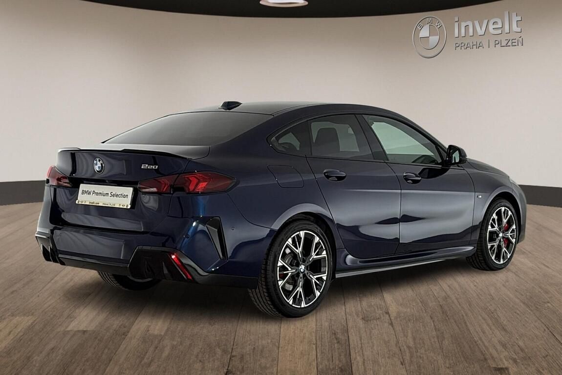 BMW Řada 2, 220 Gran Coupe - fotka 3
