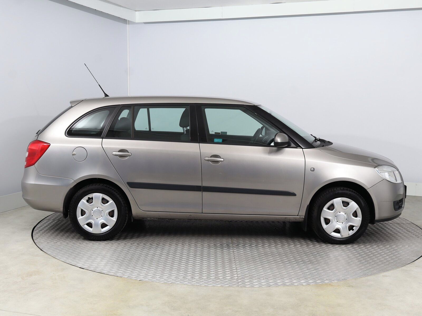 Škoda Fabia, 1.2 12V, Serv.kniha, Klima - fotka 6