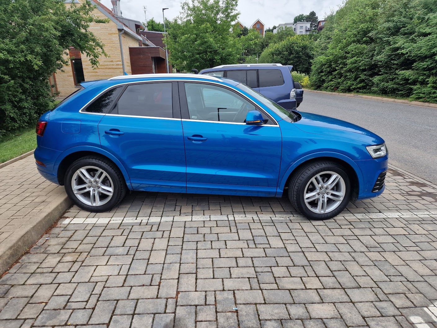 Audi Q3, 2.0 TDI quattro Automat - fotka 6
