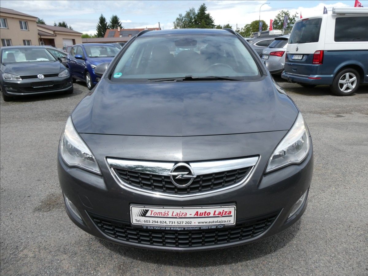 Opel Astra, 1,4 88kW 2x kola, 2.majitel - fotka 2