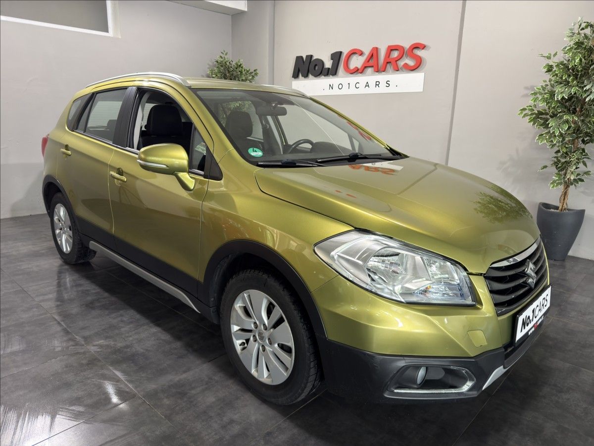 Suzuki SX4 S-Cross, 1,6   VVTi 4X4 KEY-LESS VÝHŘEV - fotka 2