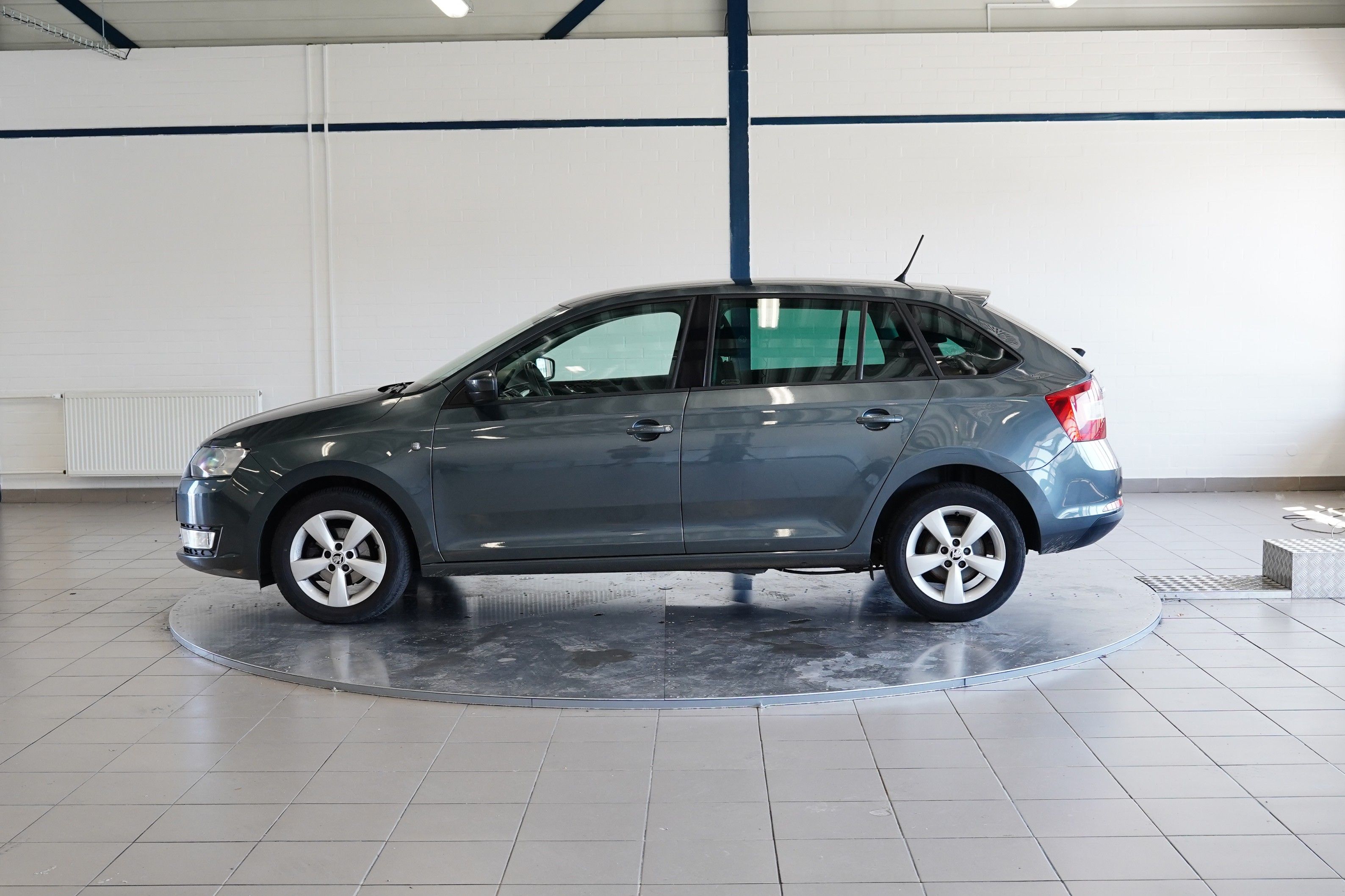 Škoda Rapid, 1.2 TSI 63 kW Ambition - fotka 3