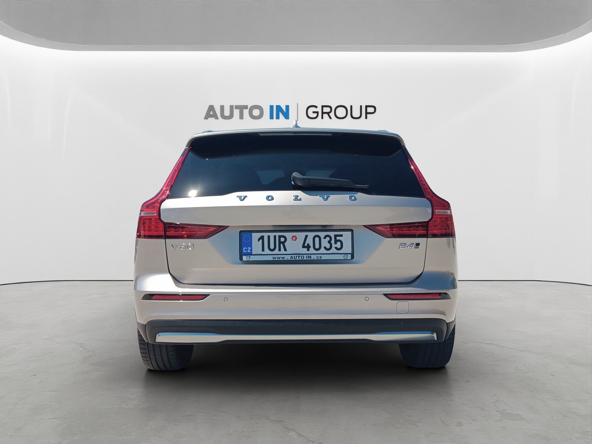 Volvo V60, CC B4 PLUS MHEV Diesel - fotka 5