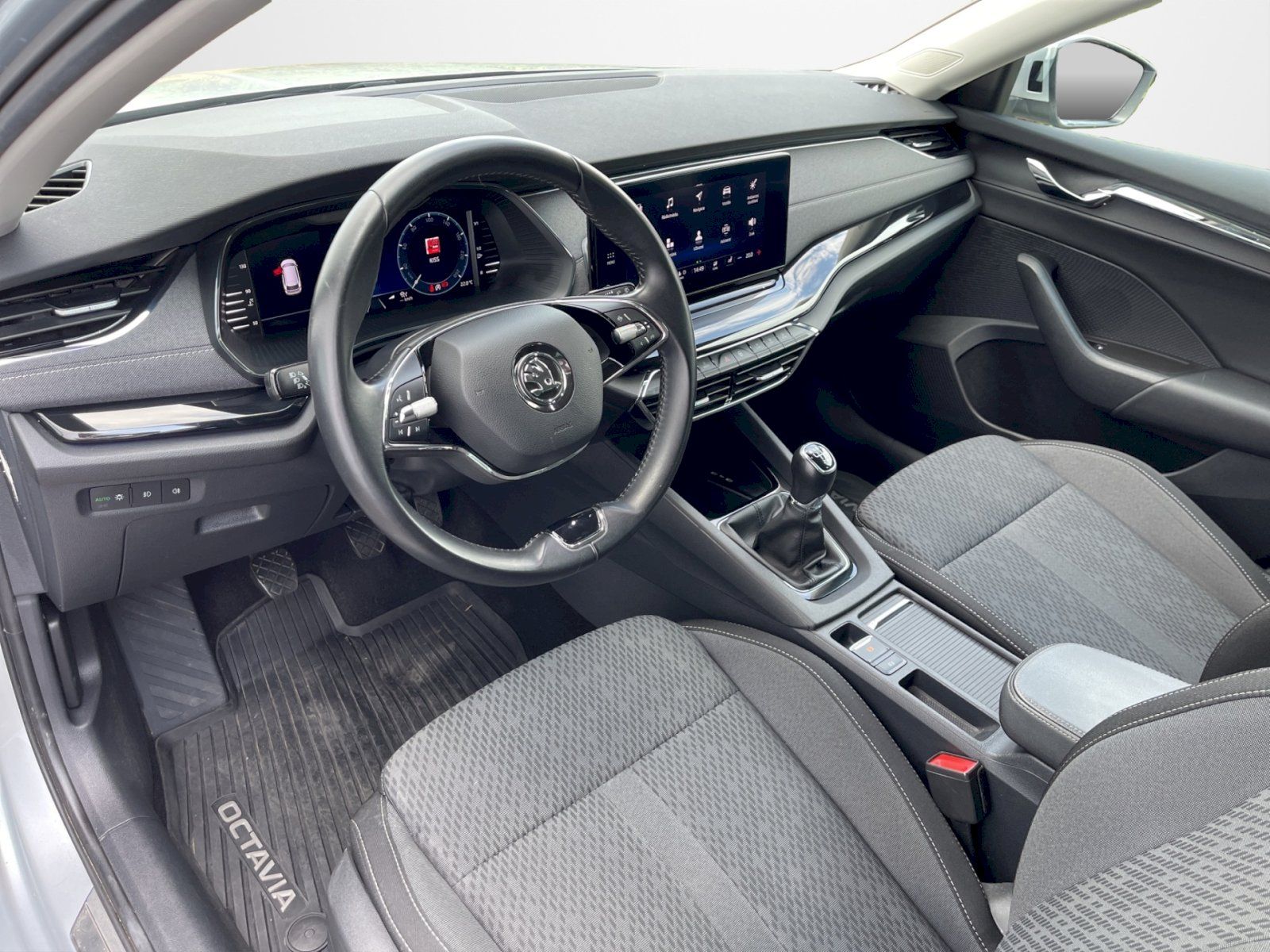 Škoda Octavia, 1.5 TSI 110kW Style Plus combi - fotka 5