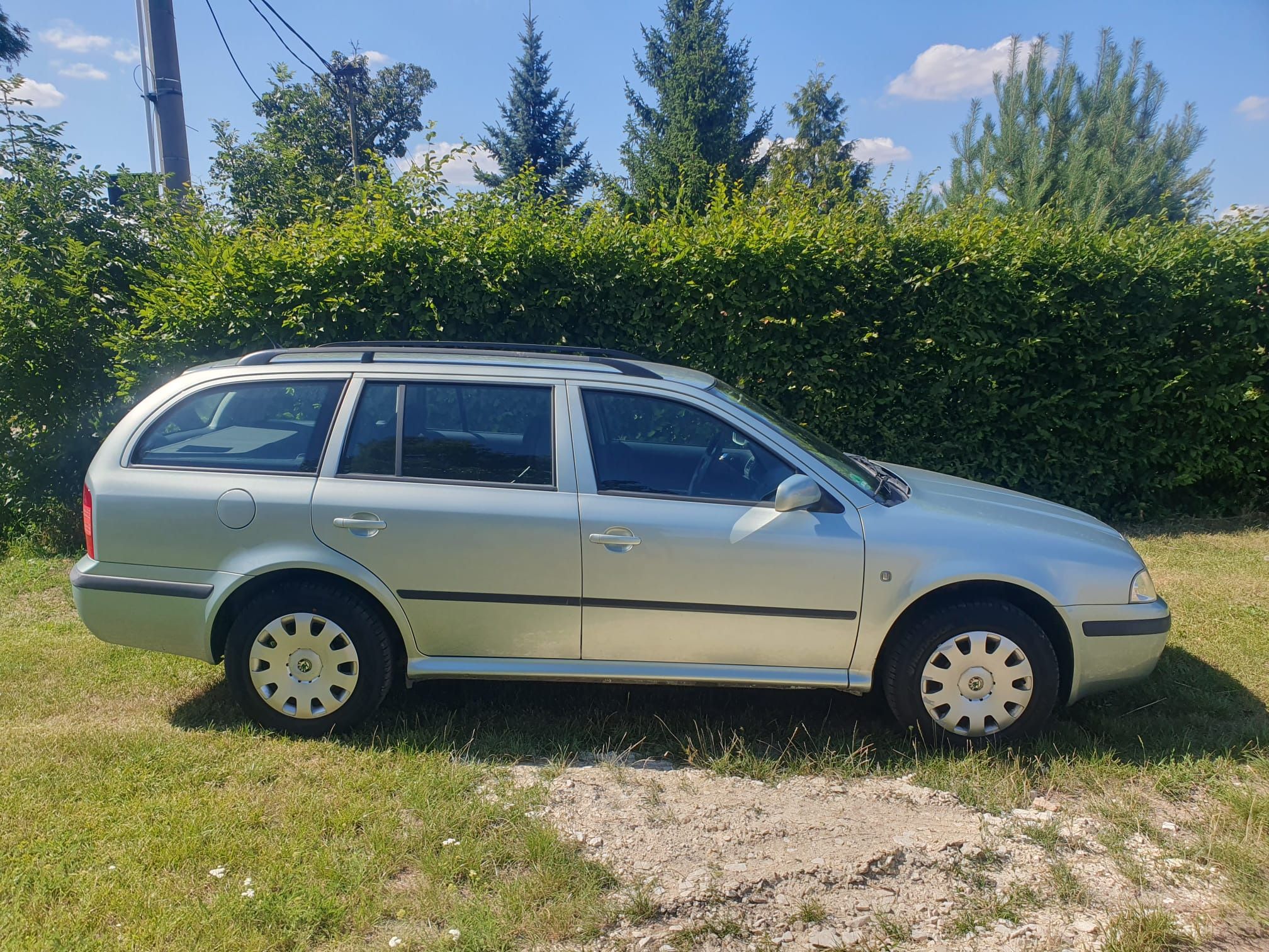 Škoda Octavia, 1,6i Tour * Po 1. majiteli * - fotka 6